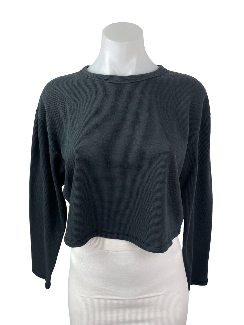Aritzia Sunday Best Black Waffle Knit Thermal Long Sleeve Crop Sweater Top Sz M